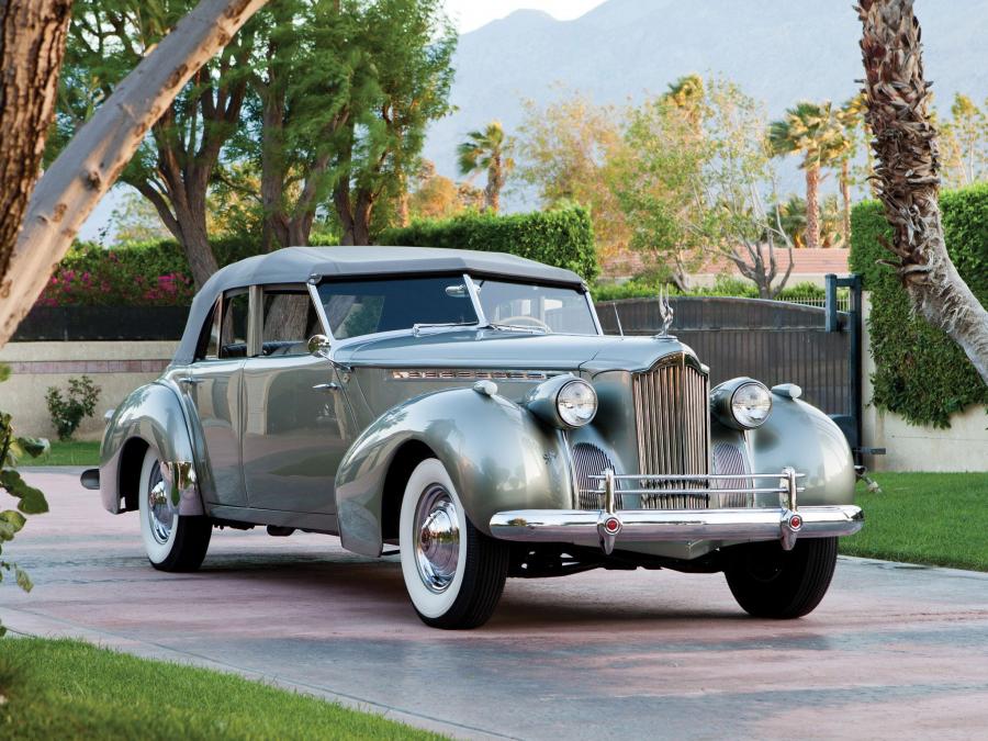  Packard 180 Super Eight Convertible Sedan by Darrin 1940 года  (фото 1 из 10)